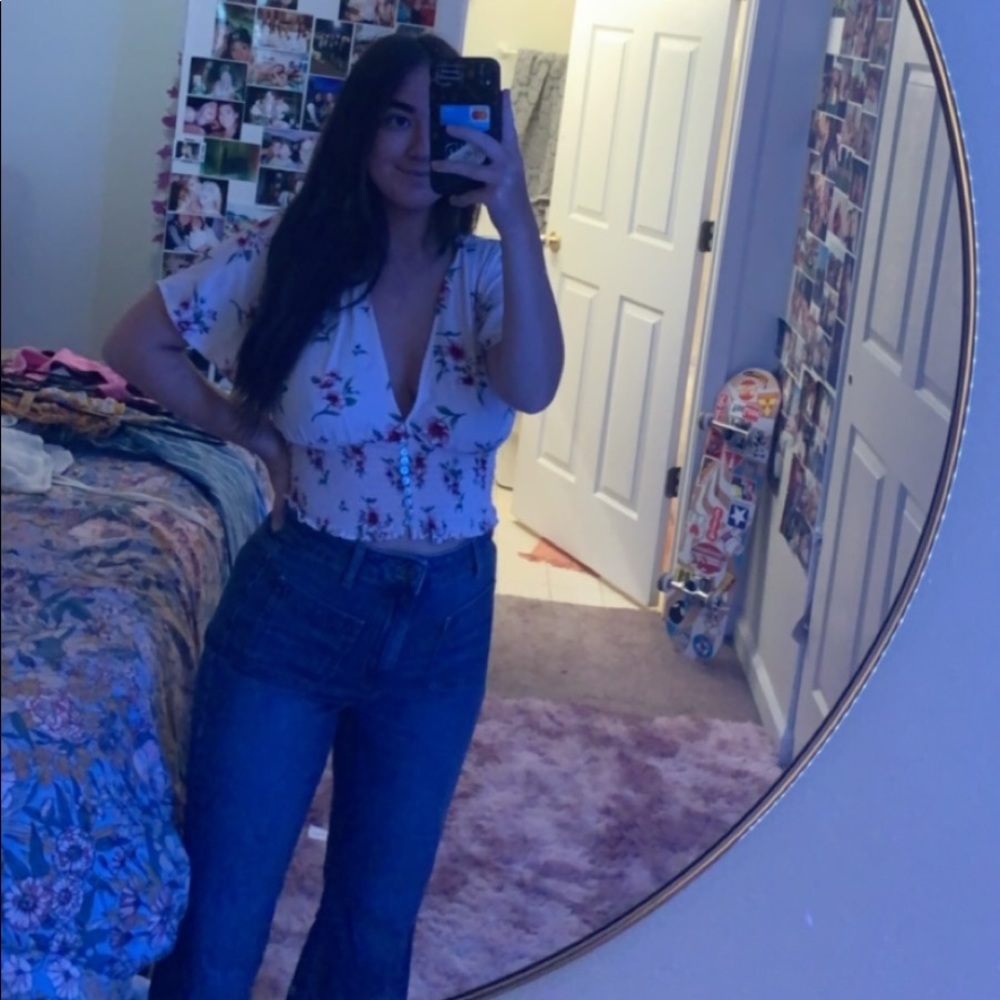 Forever 21 cropped floral shirt.